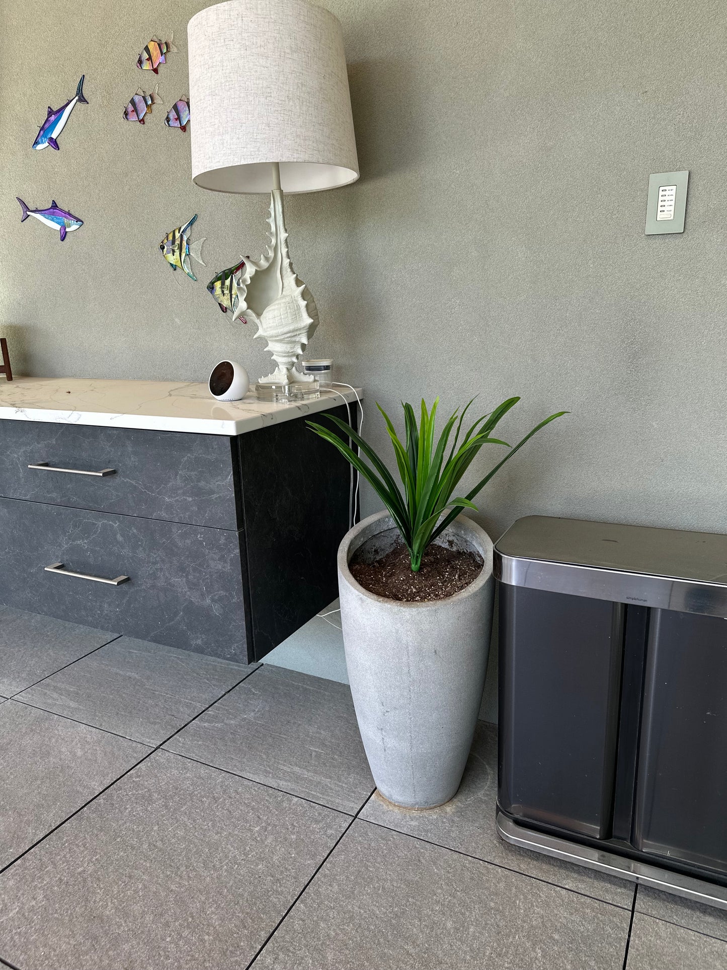 Lana – Pandan Leaf Stem or Cement Planter