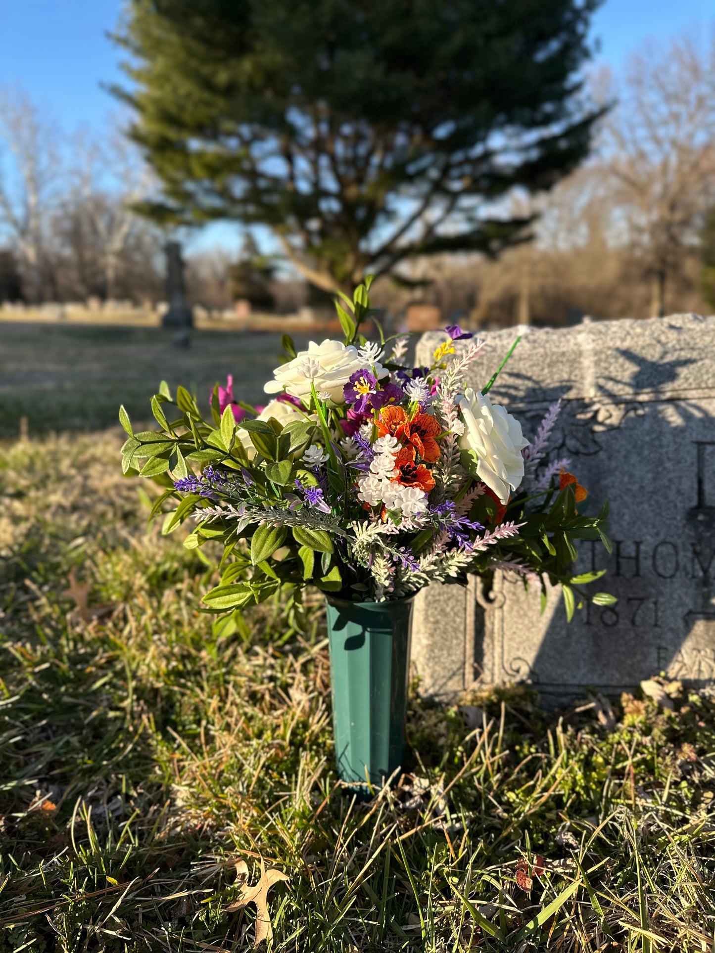 Arabella - Graveside Bouquet - Forever Flowers