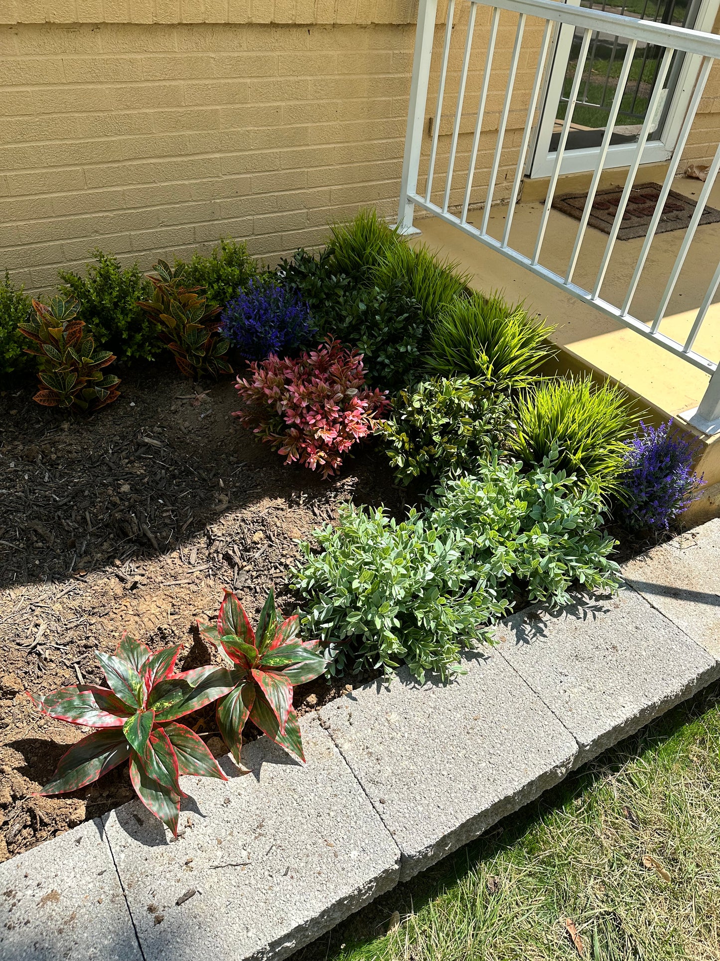 Artificial Frosted Green Vanilla Plant for Garden Landscaping